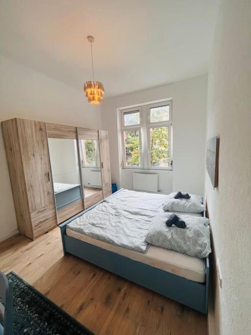 Kuenstlerisches Apartment Карлсруэ Экстерьер фото