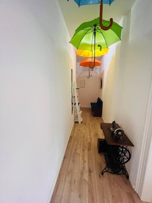 Kuenstlerisches Apartment Карлсруэ Экстерьер фото