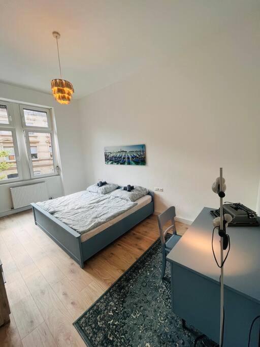Kuenstlerisches Apartment Карлсруэ Экстерьер фото