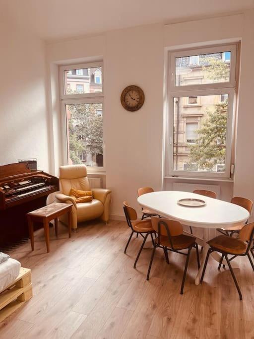 Kuenstlerisches Apartment Карлсруэ Экстерьер фото