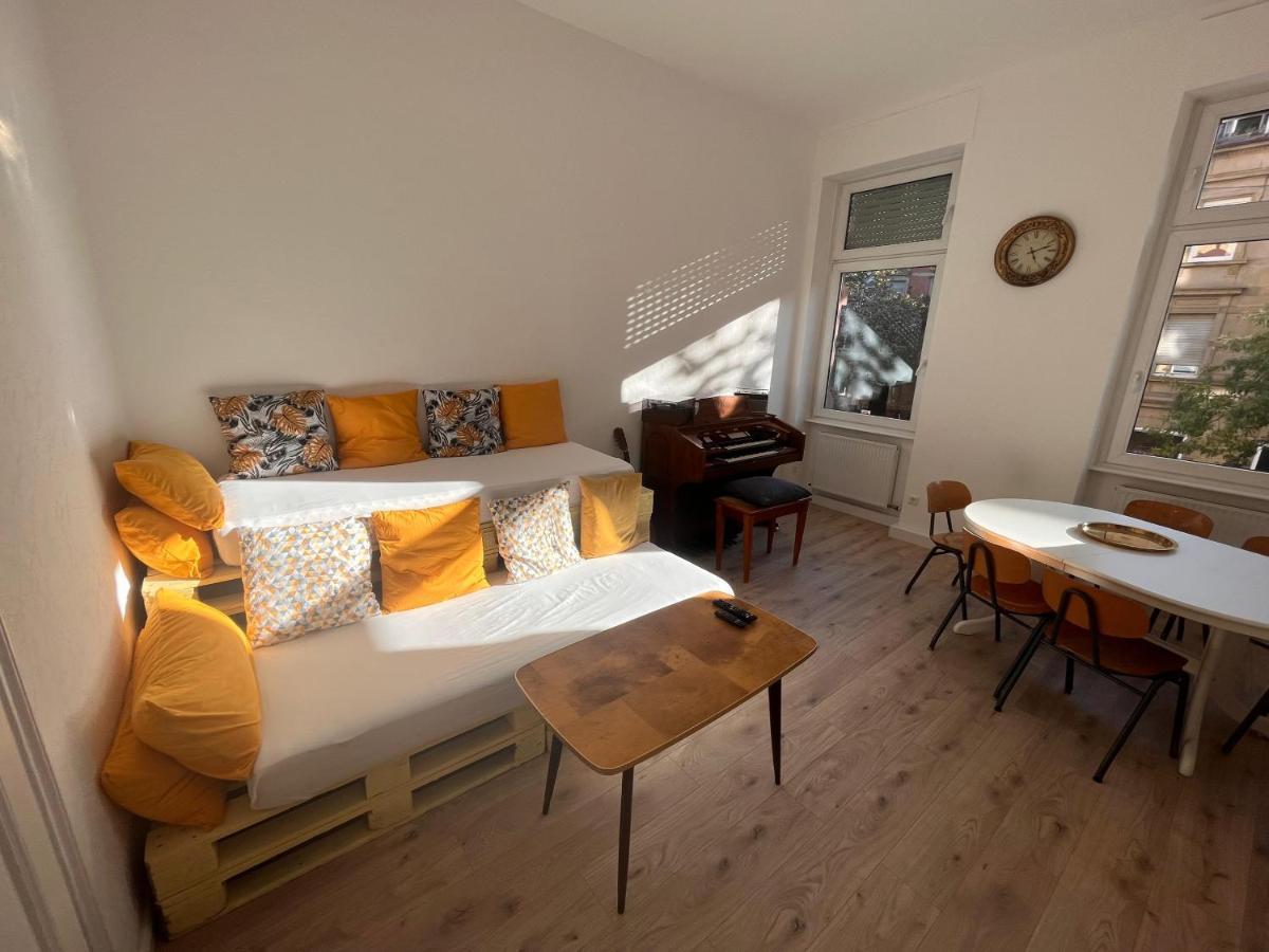 Kuenstlerisches Apartment Карлсруэ Экстерьер фото